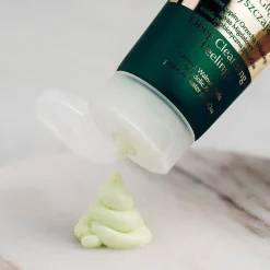 Gommage purifiant CBD oil>BIOTANIQE Clearance