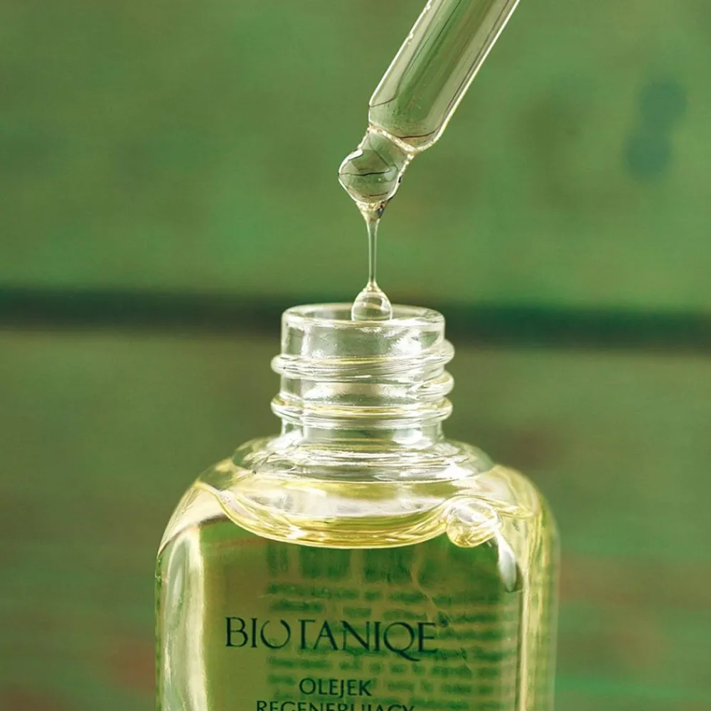 Huile régénérante multifonctions CBD oil>BIOTANIQE New